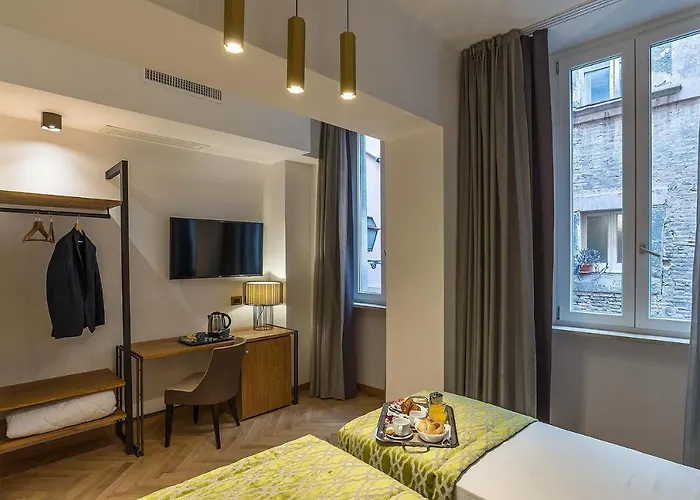 Navona Essence 3*