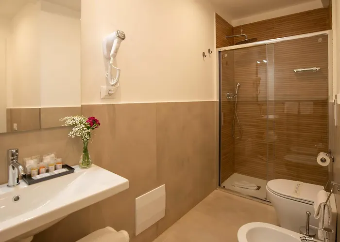 Ξενοδοχείο Navona Essence 3*