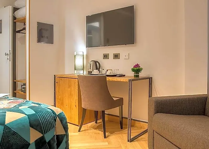 Navona Essence Otel 3*