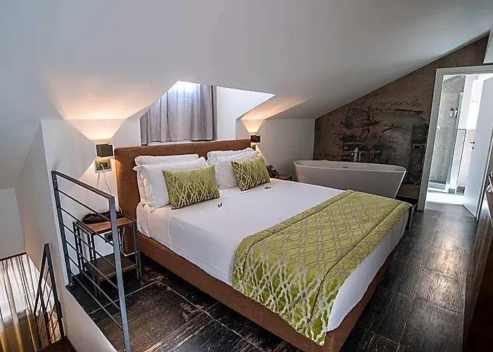 Navona Essence Otel 3*